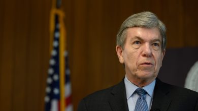 Photo of Blunt Explains Vote Against Trump’s National Emergency At Border