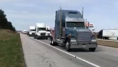 Photo of Truckers Protesting Industry Regulations Along I-44