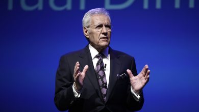 Photo of Alex Trebek “near remission” in pancreatic cancer update