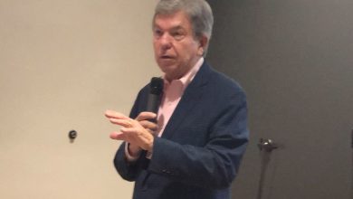 Photo of Senator Blunt Visits Webb City