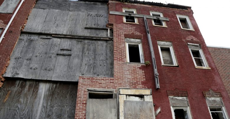 Abandoned building, Newstalk KZRG