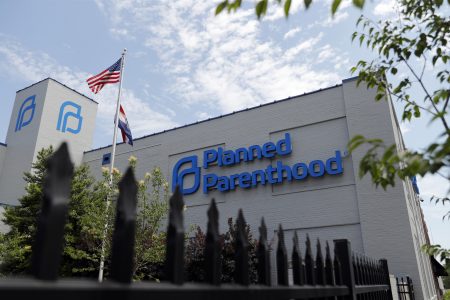 Missouri Republicans move to cut Planned Parenthood funds