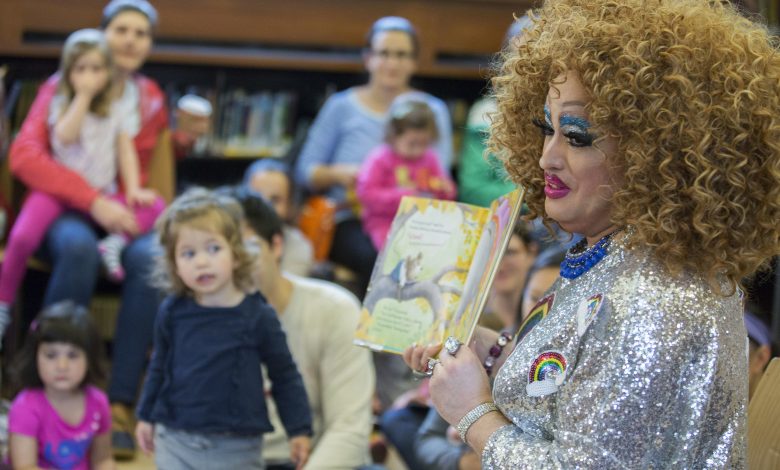 Drag Queen Story Hour, Newstalk KZRG