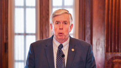 Photo of Missouri Governor Mike Parson proclaims October 22 as Buckle Up Phone Down Day