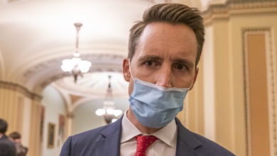 Photo of Hawley Reintroduces bill requiring Biden to declassify Wuhan lab leak intelligence