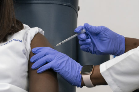 Virus Outbreak Pfizer Vaccin