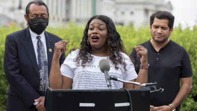 Photo of For Missouri congresswoman, eviction fight is personal