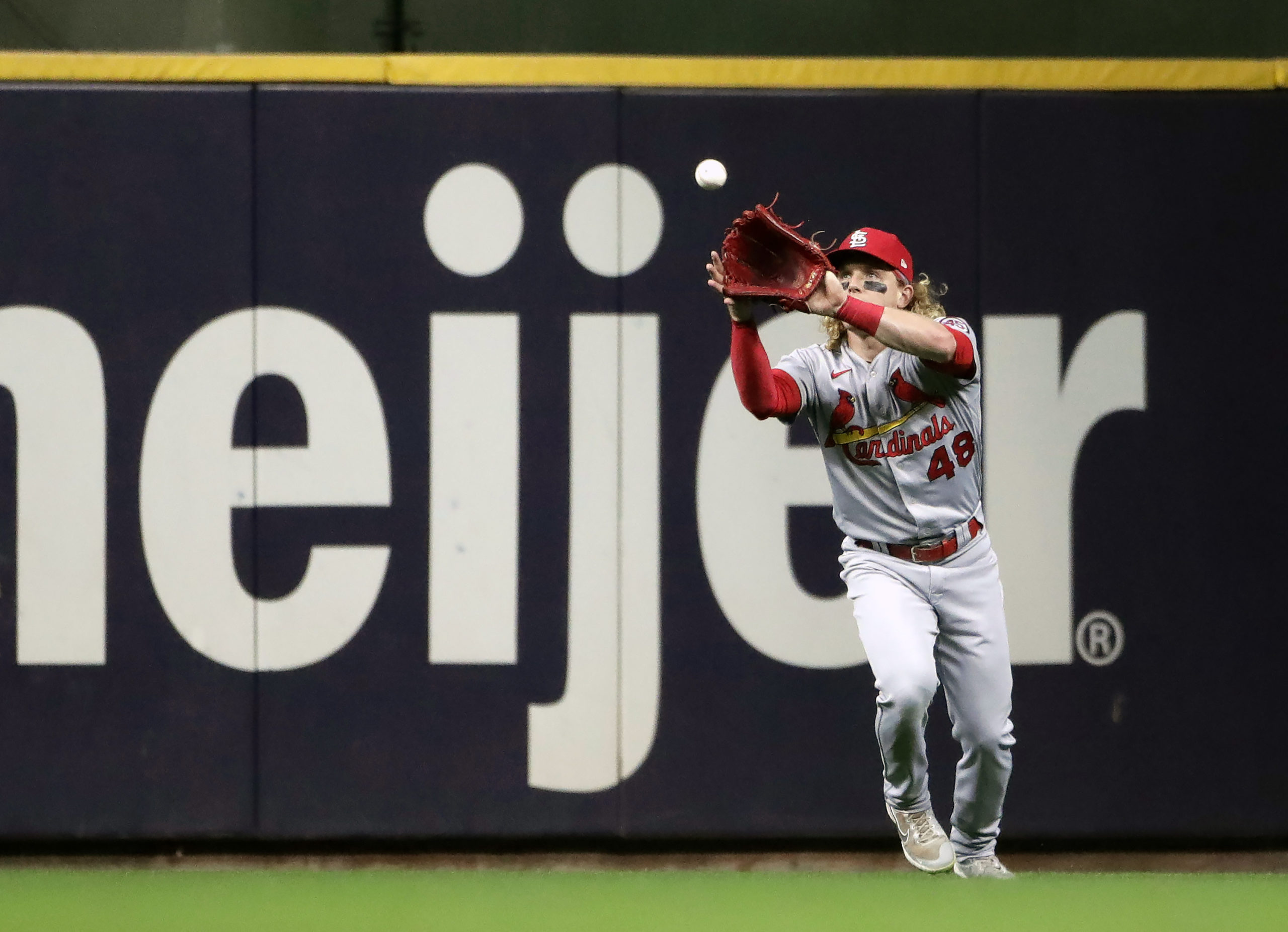 Cardinals Earn Record Five Gold Glove Awards – Newstalk KZRG