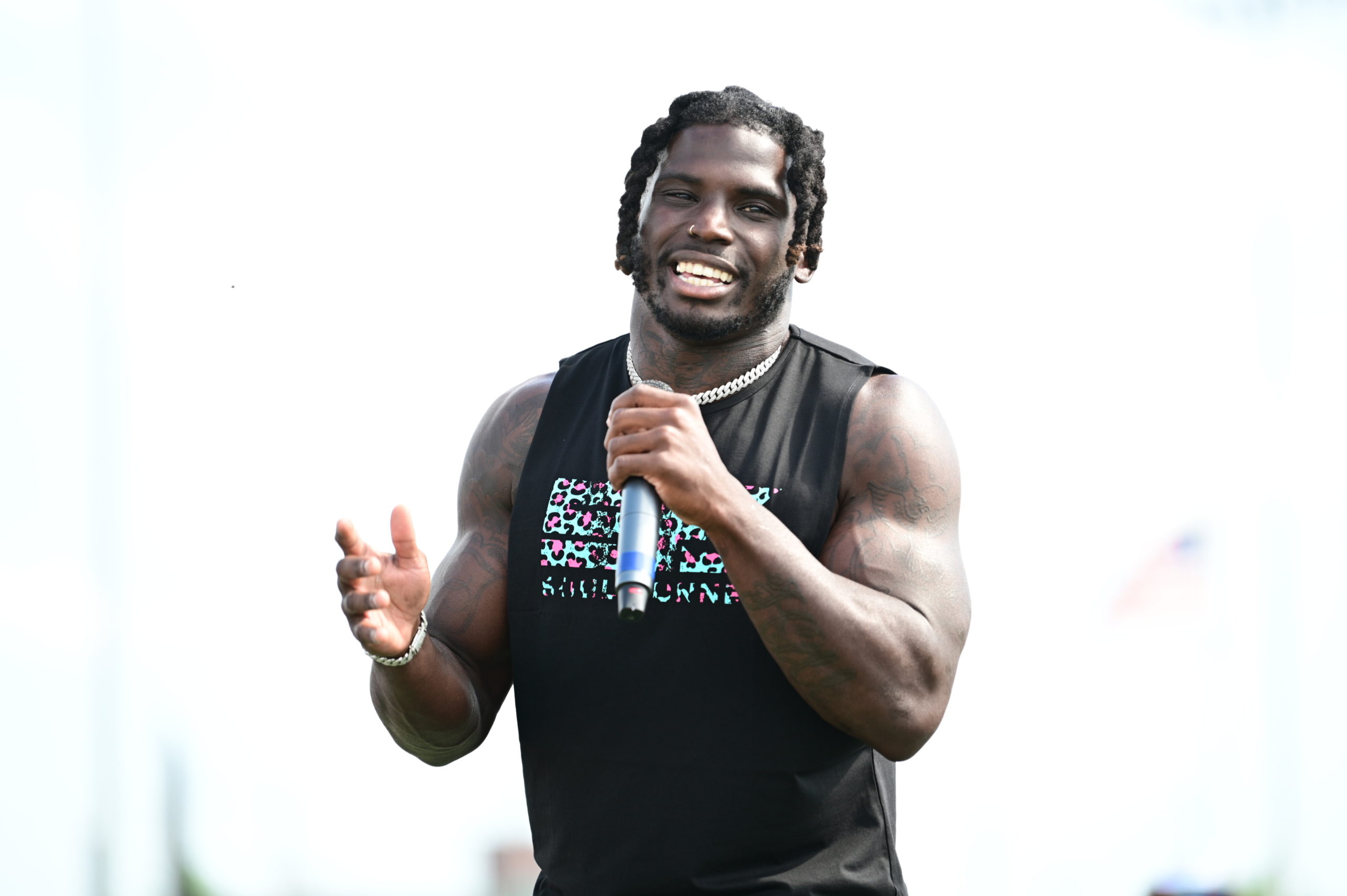 Former Chief Tyreek Hill hosts youth camp in Joplin