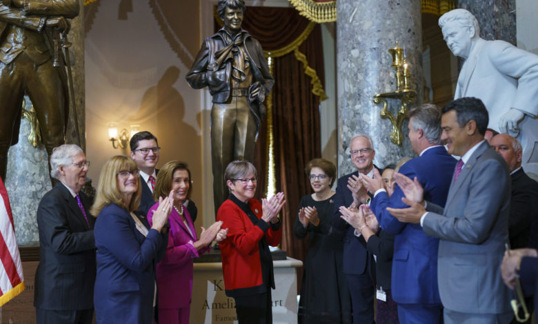 Laura Kelly, Nancy Pelosi, Mitch Mcconnell, Jerry Moran