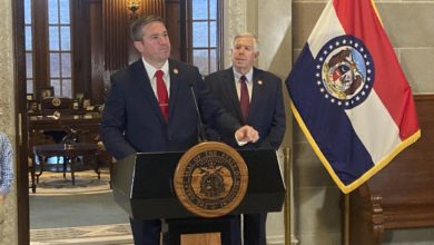 Photo of Missouri Attorney General weighs in on middle schoolers exposed to Drag Show by school