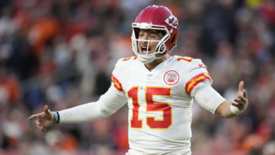 Photo of Chiefs’ Patrick Mahomes hitting the road for first time in the playoffs to play Buffalo