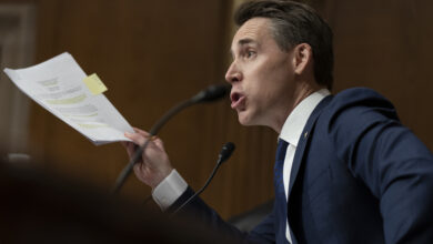 Photo of Hawley sponsoring bill to revoke China’s ‘normal’ trade relations status