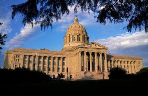 Missouri House bill to honoring local her...