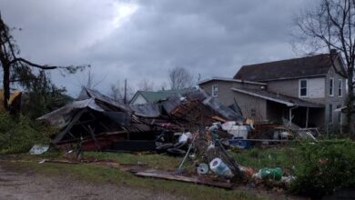 Photo of Deadly tornado hits Glenallen, Missouri in the middle of the night