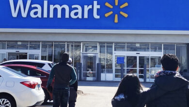 Photo of Walmart boosts outlook after a strong first quarter and rising online sales