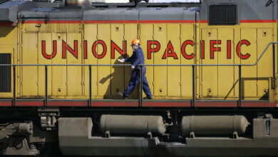 Photo of Freight railroads must keep 2-person crews according to new federal rule