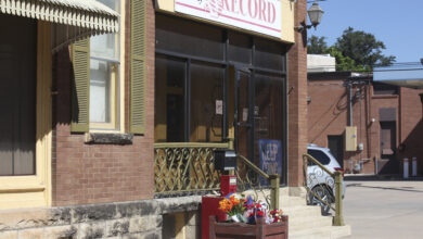 Photo of Summary: resignation of a Kansas police chief who led a raid on a small newspaper