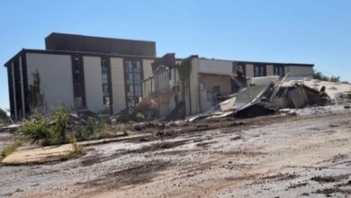 Photo of Old Joplin Holiday Inn continues coming down