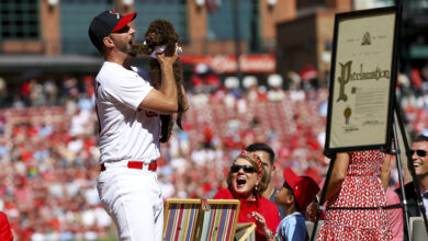 Photo of Adam Wainwright easing into retirement with new puppy, TV work and more country music