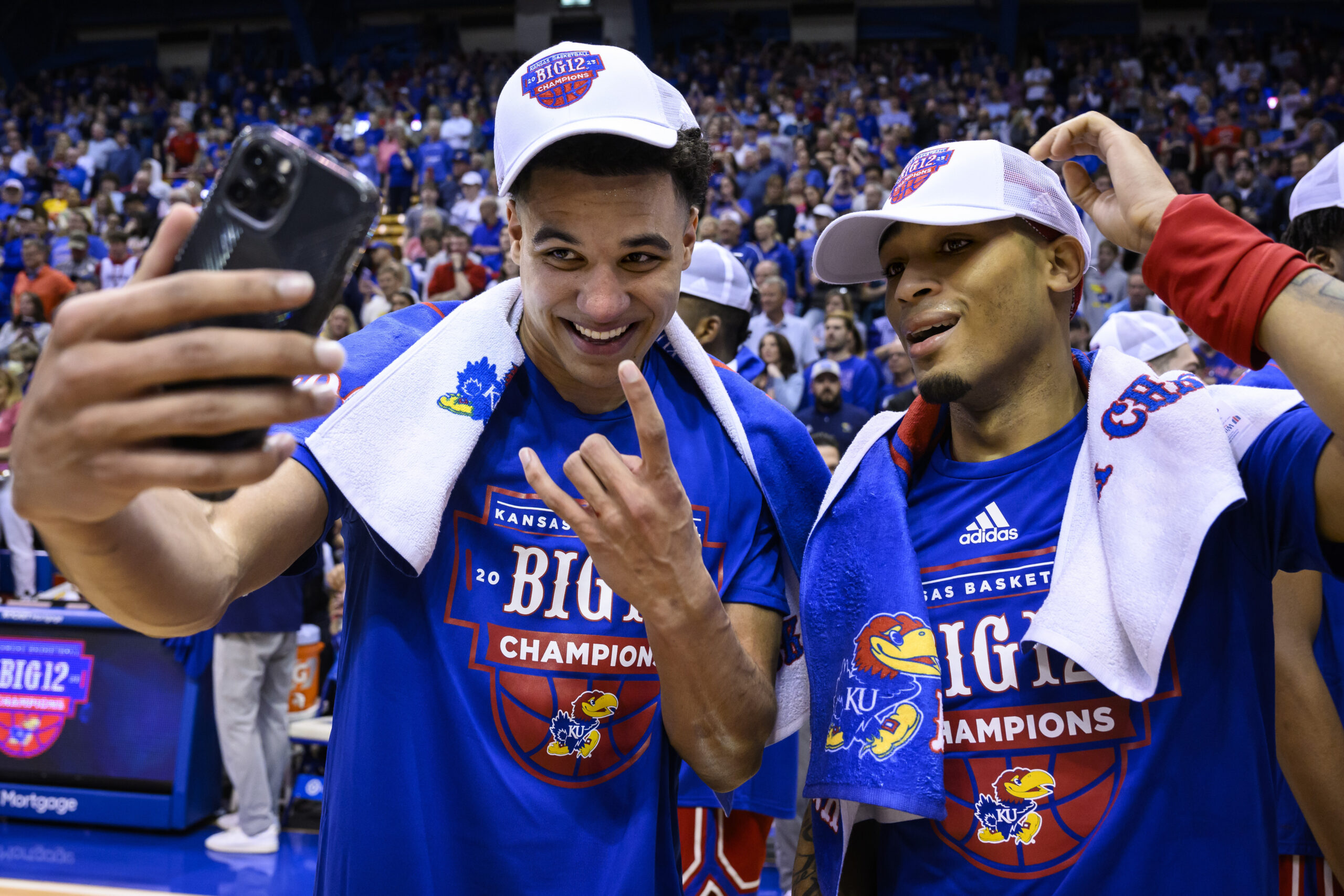 Kansas Is No. 1 In The Preseason Men’s AP Top 25 College Basketball ...