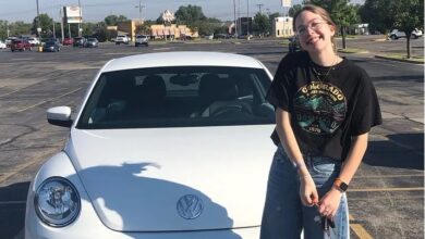 Photo of Oklahoma Teen wins car after attending stranger’s funeral