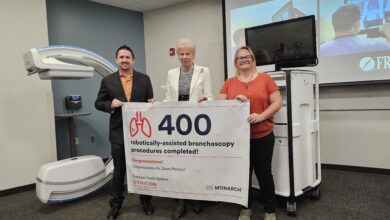 Photo of Freeman Celebrates 400th Monarch Robotic Bronchoscopy surgery