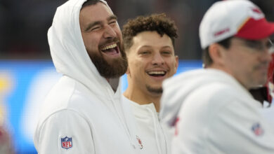 Photo of ‘We’re not having a snowball fight.’ Reid, Chiefs ready for frigid playoff game against Dolphins