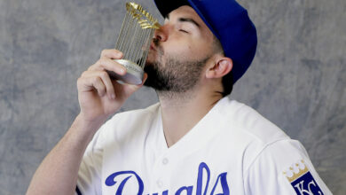 Photo of Eric Hosmer retires from baseball following 13-year career and a World Series title