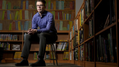 Photo of Librarians fear new penalties, even prison, as activists challenge books