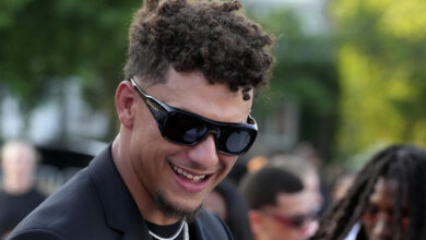 Photo of Chiefs quarterback Patrick Mahomes on expecting his third child: ‘I’m done. I’ll say that.’