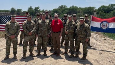 Photo of Missouri governor highlights success of southern border deployment