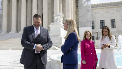 Photo of Kansas’ top court bolsters a state right to abortion, strikes down 2 anti-abortion laws