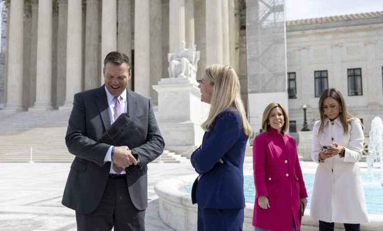 Kris Kobach, Erin Hawley