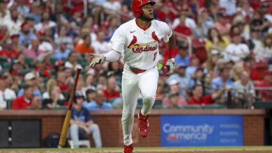 Photo of Scott, Pham each hit two-run homers in the Cardinals’ 4-3 win over the Rays