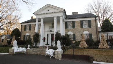 Photo of Missouri woman charged with trying to defraud Elvis’s family through sale of Graceland