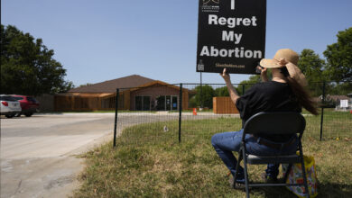 Photo of How Pittsburg found itself at the center of abortion’s national ‘moment’