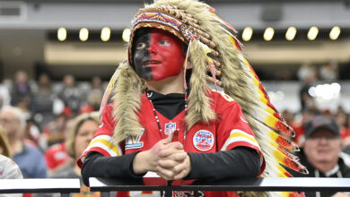 Photo of ‘Deadspin’ loses bid to toss defamation suit over article accusing young Chiefs fan of racism