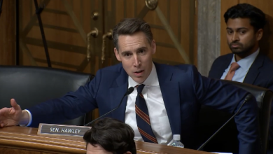 Photo of Hawley presses USPS over plan to delay rural deliveries